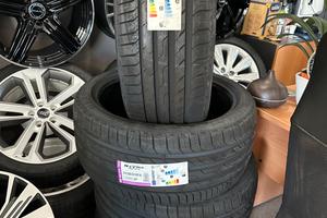 245 40 20 - 275 35 20 Gomme Estive Nexen Nuove