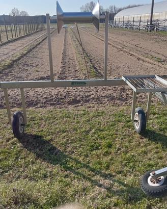 Carrello agevolatore raccolta asparago