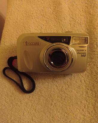 FOTOCAMERA  KYOCERA *YASHICA  ZOOMATE 140* (NUOVA)
