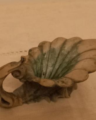 soprammobile vintage in ceramica effetto pietra