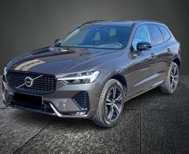 VOLVO XC60 B4 (d) AWD autom. Plus Dark R-Design