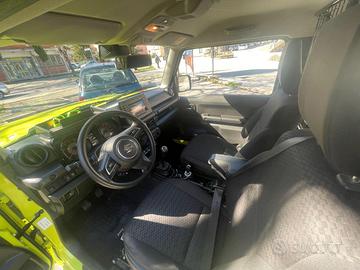 SUZUKI Jimny 1.5 5MT PRO (N1) + gancio traino