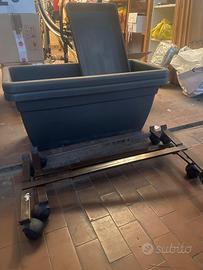 2  fioriere da esterno in resina