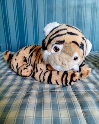 Tigrotto di peluche marca Trudi,colore arancio  e