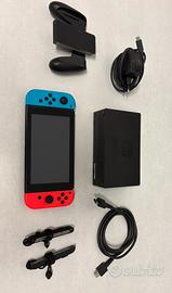Nintendo Switch (modello 2021) + 3 giochi + baule