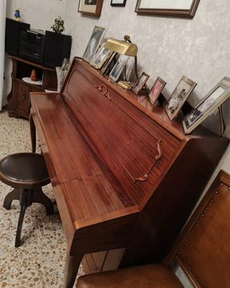 Pianoforte verticale