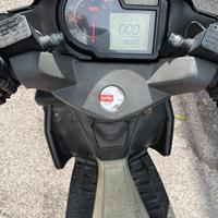 Scooter Aprilia SR 50
