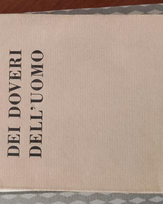 Collezione di libri e manuali dell'epoca fascista