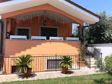 Villa di 130 m² con 4 locali a Roma