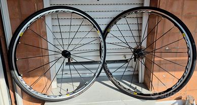 Mavic - cerchi Ksyrium Élite con Hutchinson Atom