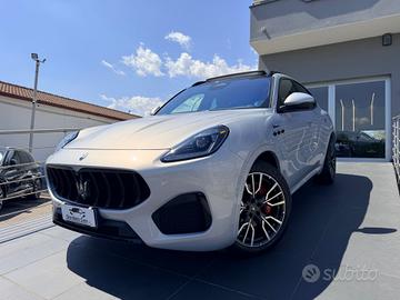 Maserati Grecale Modena 2.0 MHEV 330cv tetto
