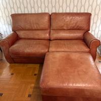 Divano e pouf in cuoio