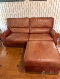 Divano e pouf in cuoio