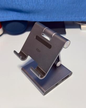Supporto Station ESR USB-C per iPad/tablet 8 in 1