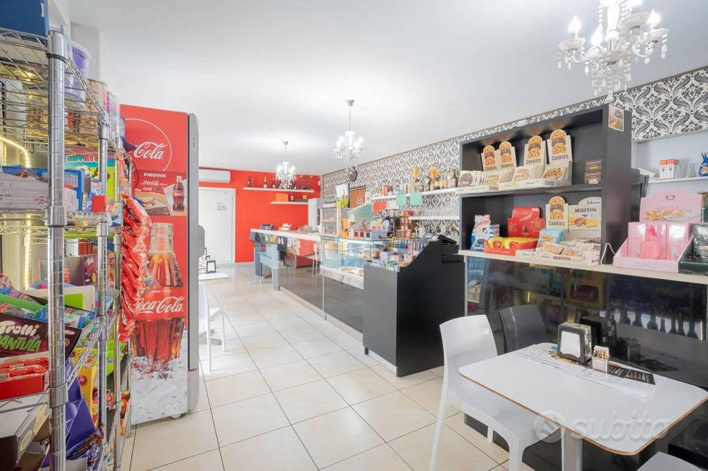 Attività / Licenza di 53 m² con 1 locale a Varedo - Vista 2