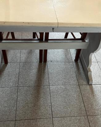 TAVOLO LEGNO 8 POSTI+ 5 sedie