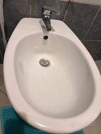 Bidet in ceramica bianco