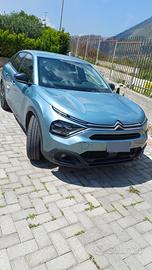 Citroën C4 elettrica. 