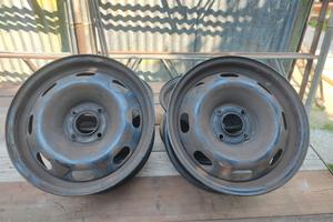 Cerchi 6J15H2 ET23 4 fori R15