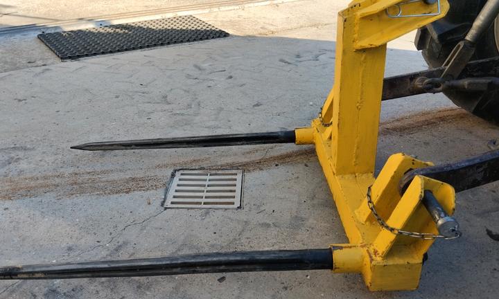 Attrezzi per trattore