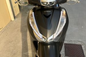 Honda SH 300 - 2016
