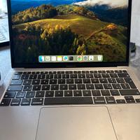 MacBook Air 13" Retina 2020 – i5 / 8GB / 256GB SSD