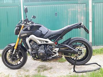 YAMAHA MT-09 ABS 2015