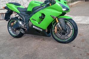 Kawasaki ninja ZX 6 r
