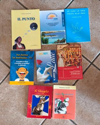 Stock di 8 libri assortiti 