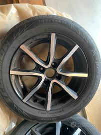 Treno pneumatici estivi 185/65 r 15 e cerchi lega