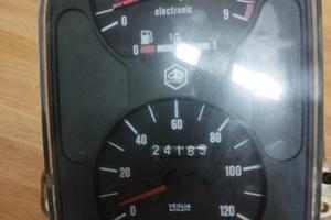 strumentazione contachilometri per vespa cosa