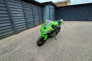 Kawasaki zx 4RR
