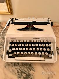 Macchina da scrivere Remington