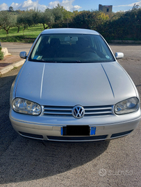 Volkswagen Golf 2004