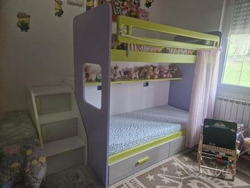 letto a castello con struttura e scala contenitore