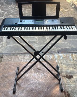 Tastiera Yamaha PSR-E233 – Tastiera 61 tasti + acc