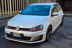 VOLKSWAGEN Golf GTI 2.0 TSI 5p. BlueMotion