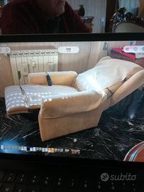 Poltrona dispositivo sanitario