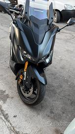 Yamaha TMAX 560 Tech MAX 2021