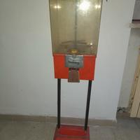 Distributore di caramelle vintage 
