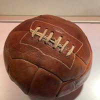 Antico pallone da calcio