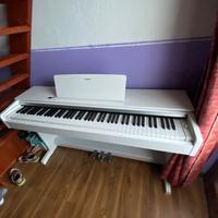 Pianoforte Yamaha YDP 143