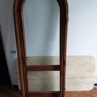 Porta in legno ad arco