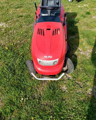 Trattorino tagliaerba AL-KO 