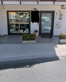 Locale commerciale - magazzino