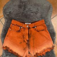 Shorts MSGM arancio usati pochissimo