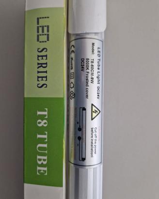 Tubo led 24 v.d.c 6500 k 9W nuovo
