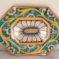 Piatto in ceramica di Caltagirone 