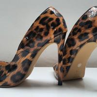 Decolleté leopardata tacco 12