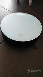 aspirapolvere robotico